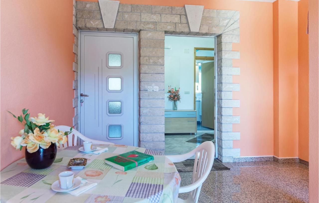 2 Bedroom Lovely Apartment In Labin Labin  Exterior foto
