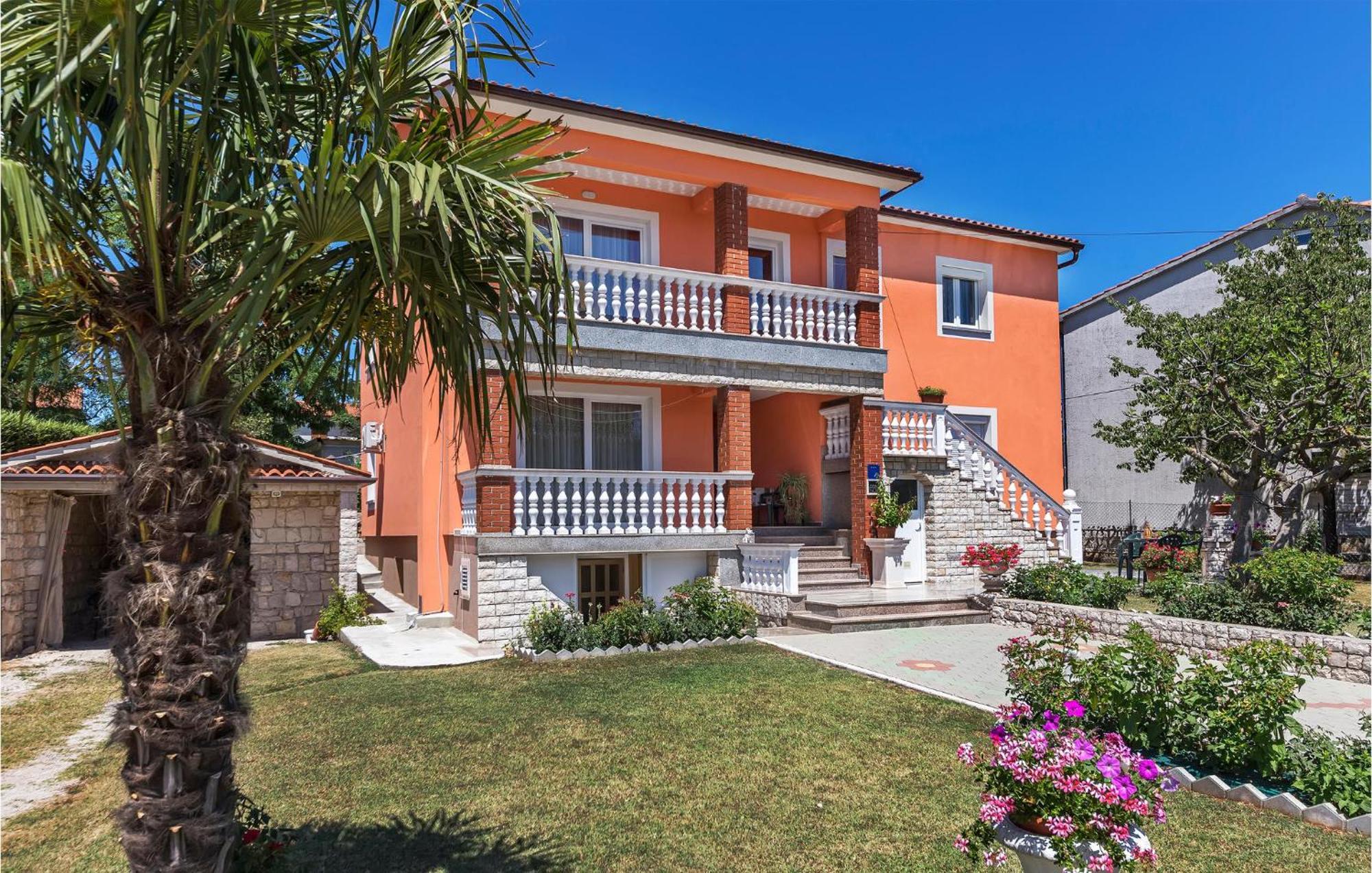 2 Bedroom Lovely Apartment In Labin Labin  Exterior foto